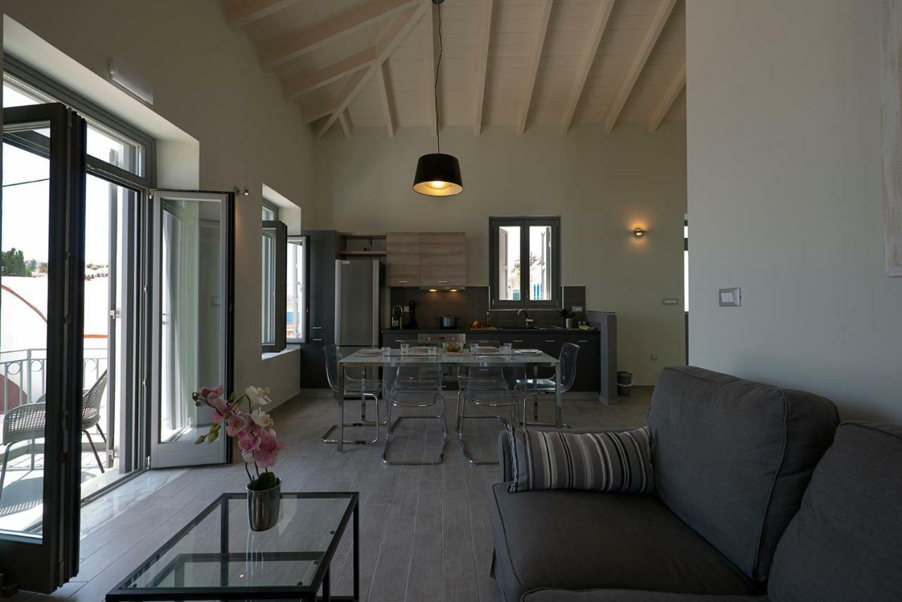 Villa Kalypso Chalki Town Esterno foto